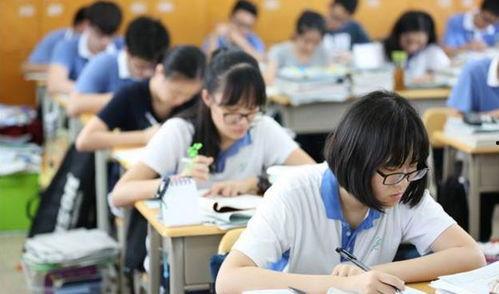 娱乐吃瓜酱高三班主任